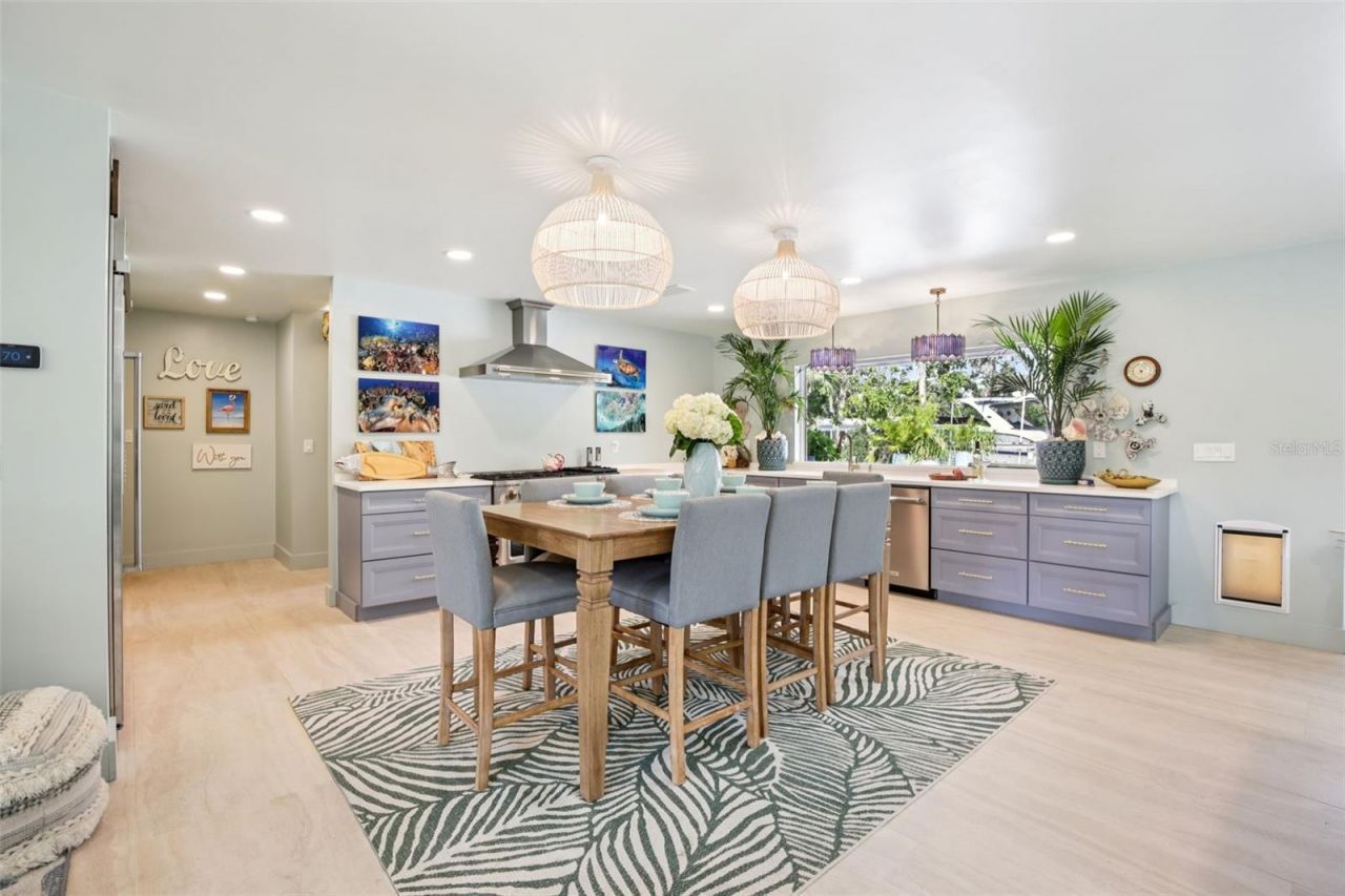 613 Buttonwood Drive, Longboat Key, FL 34228 Photo