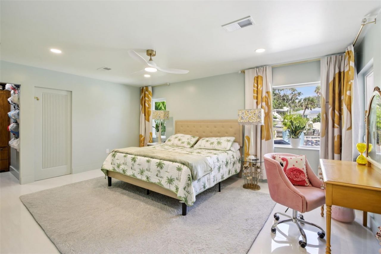 613 Buttonwood Drive, Longboat Key, FL 34228 Photo