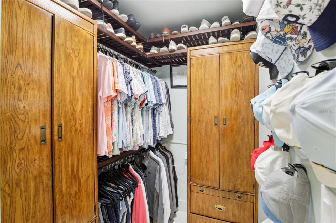 613 Buttonwood Drive, Longboat Key, FL 34228 Photo