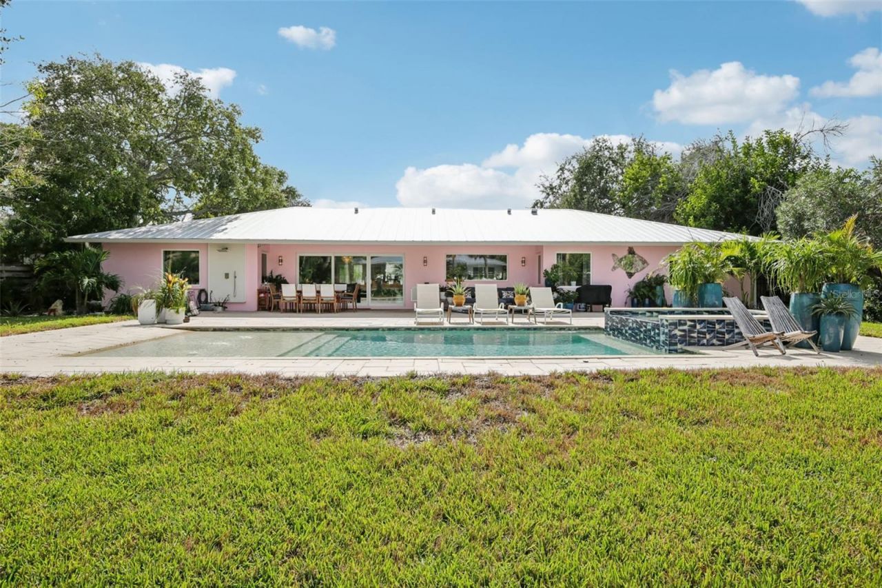 613 Buttonwood Drive, Longboat Key, FL 34228 Photo