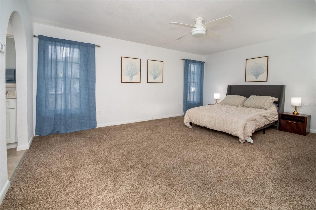 2504 Hibiscus Drive W, Belleair Beach, FL 33786 Photo