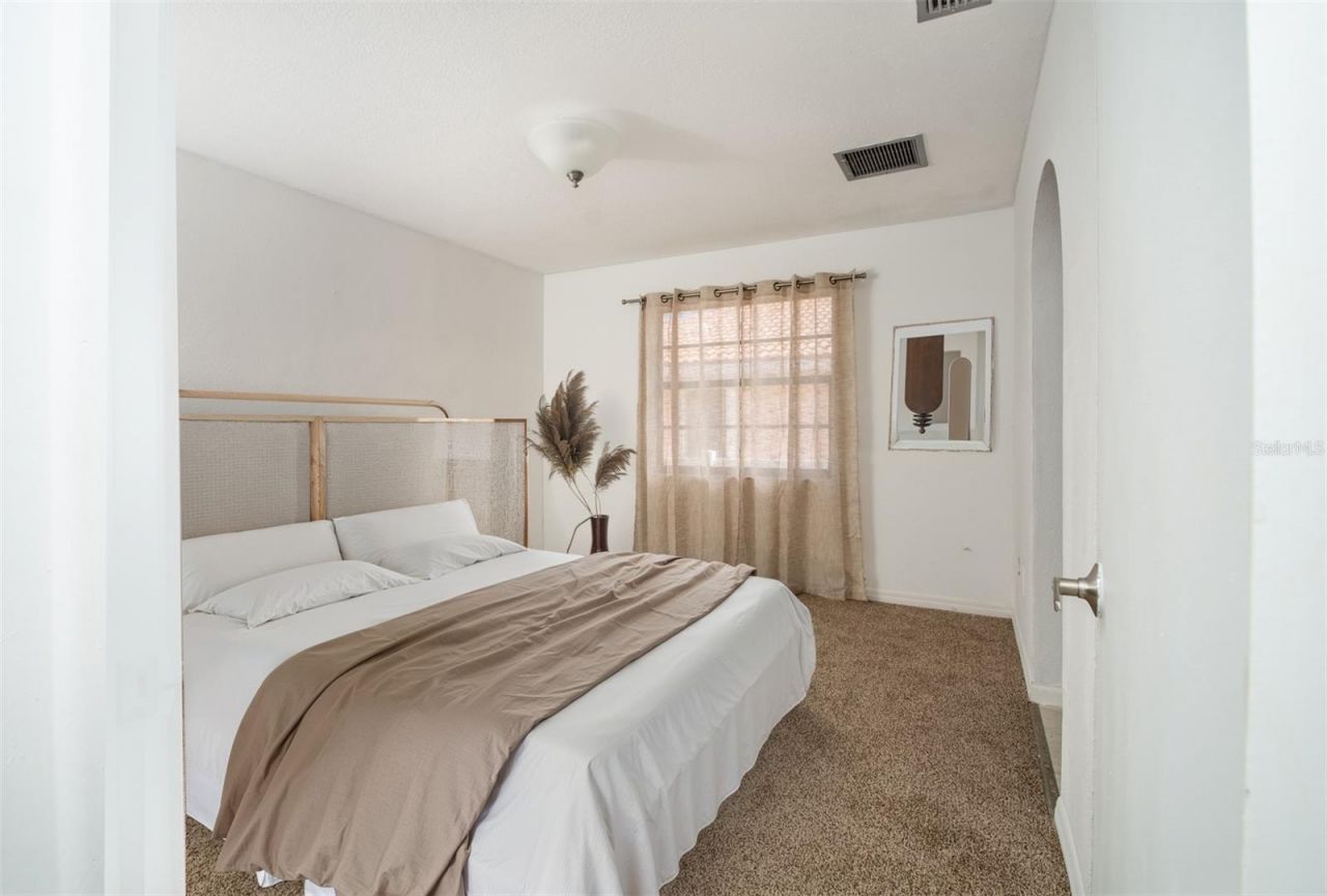 2504 Hibiscus Drive W, Belleair Beach, FL 33786 Photo