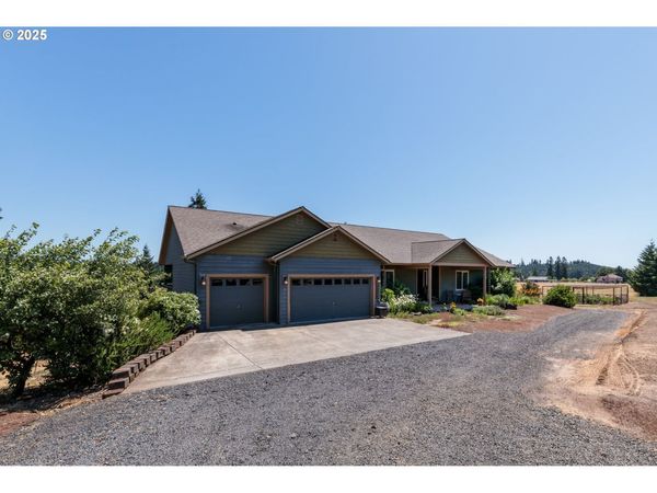 33306 FREDS ROW LN, St. Helens, OR 97051