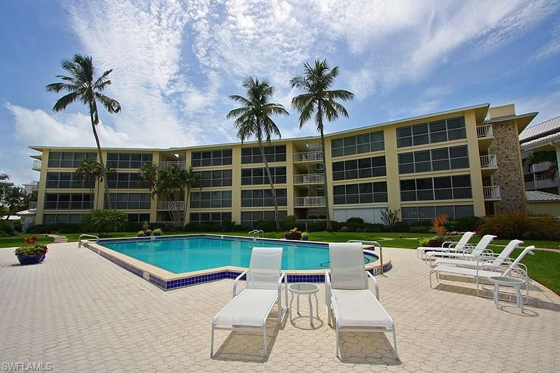 2850 Gulf Shore Blvd N, Unit 102, Naples, FL 34103 Photo