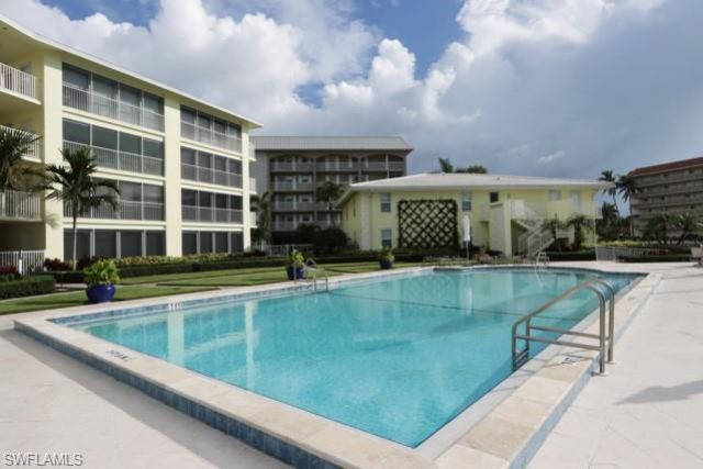 2850 Gulf Shore Blvd N, Unit 102, Naples, FL 34103 Photo