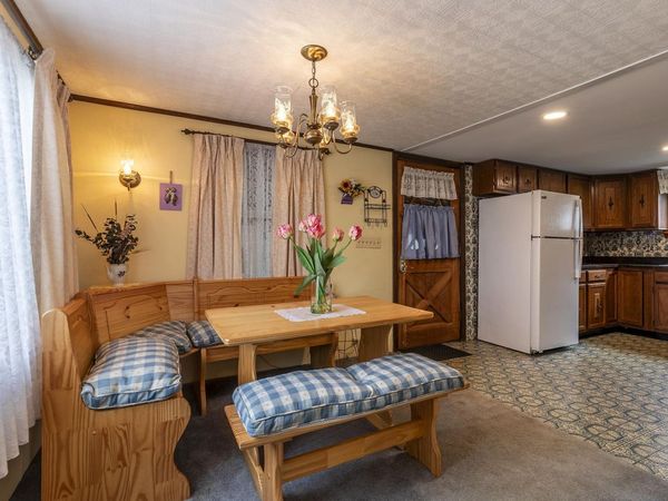 842 Main Street, Cavendish, VT 05153