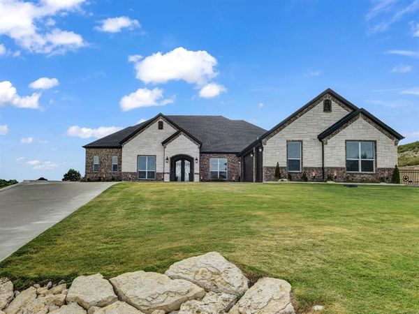 162 Pinnacle Peak Lane, Weatherford, TX 76087