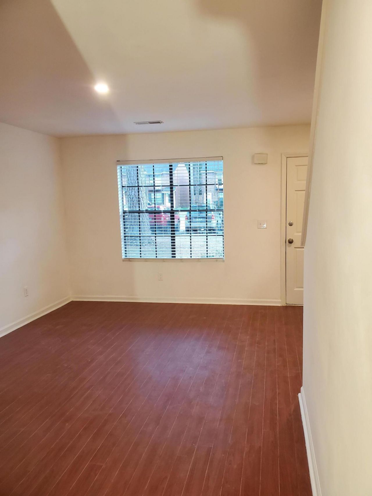 110 Timber Lane Photo 7