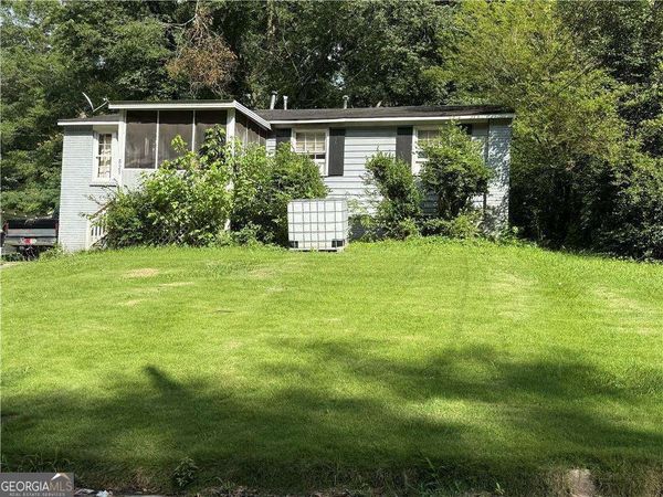 825 Bolton Place NW, Atlanta, GA 30331