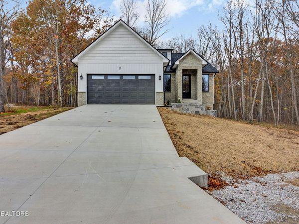 13 Norwich Terrace, Crossville, TN 38558