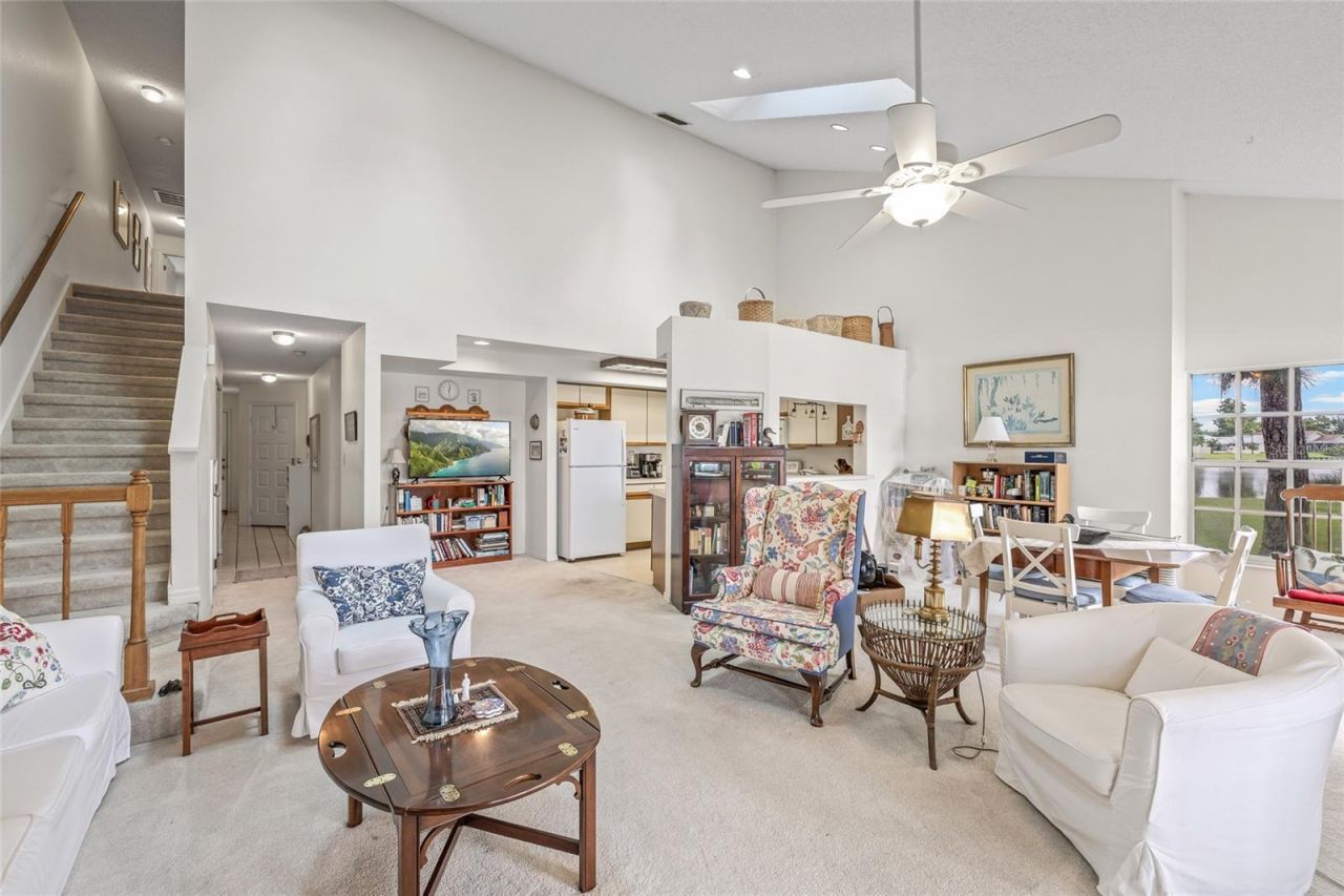 699 Malta Court Ne, Saint Petersburg, FL 33703 Photo