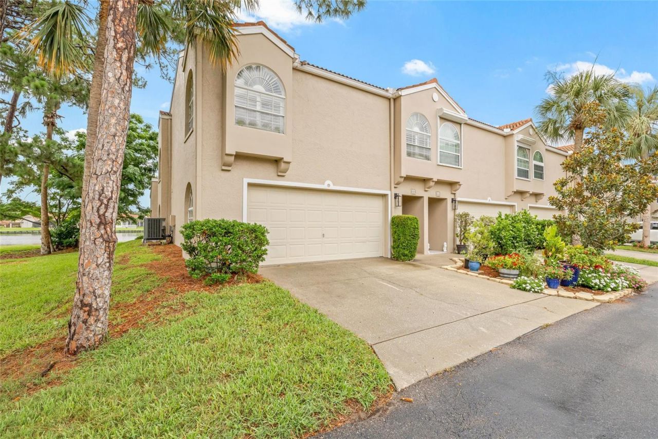 699 Malta Court Ne, Saint Petersburg, FL 33703 Photo