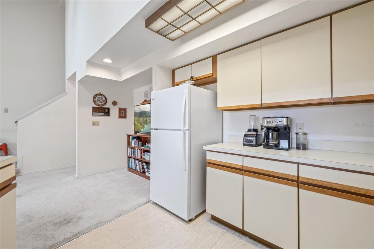 699 Malta Court Ne, Saint Petersburg, FL 33703 Photo