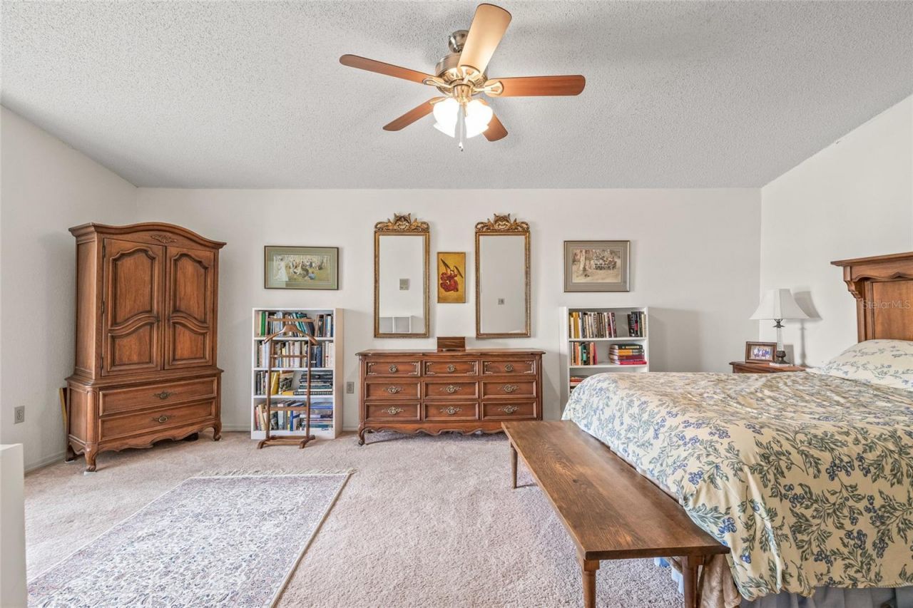 699 Malta Court Ne, Saint Petersburg, FL 33703 Photo