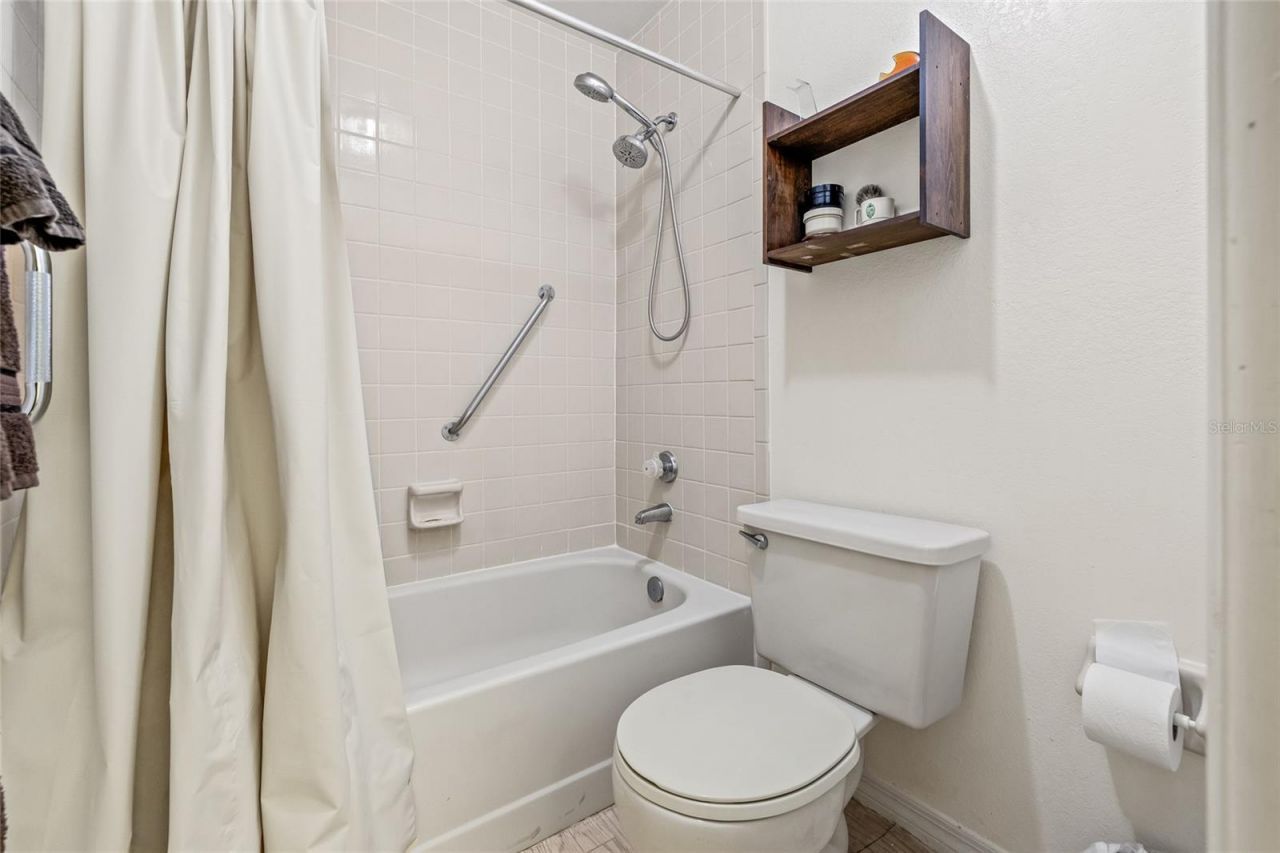 699 Malta Court Ne, Saint Petersburg, FL 33703 Photo