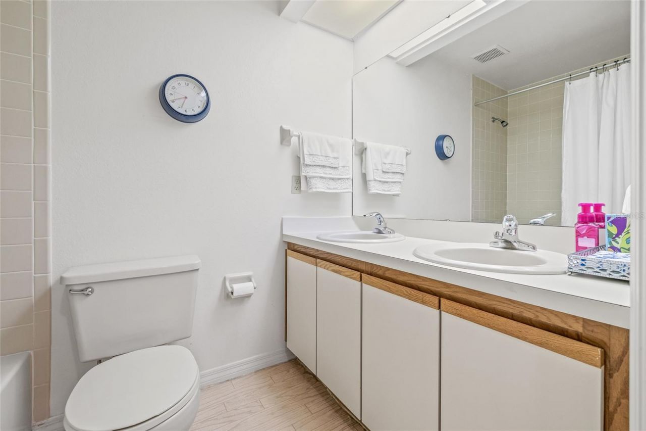 699 Malta Court Ne, Saint Petersburg, FL 33703 Photo