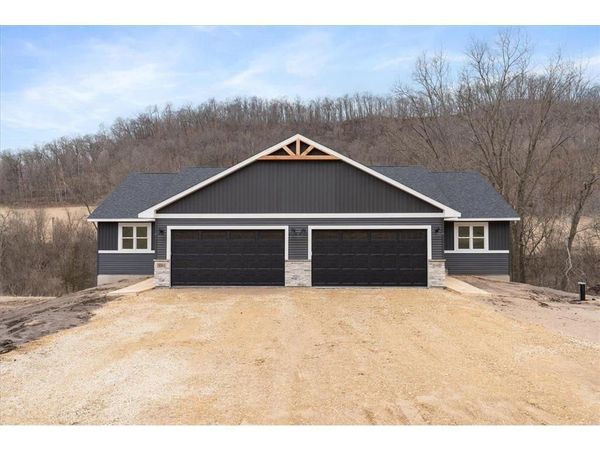 S1546 Shawnee DRIVE, Unit A, Alma, WI 54610