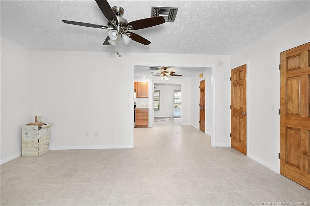 50 SW Blackburn Terrace, Unit 8, Stuart, FL 34997 Photo