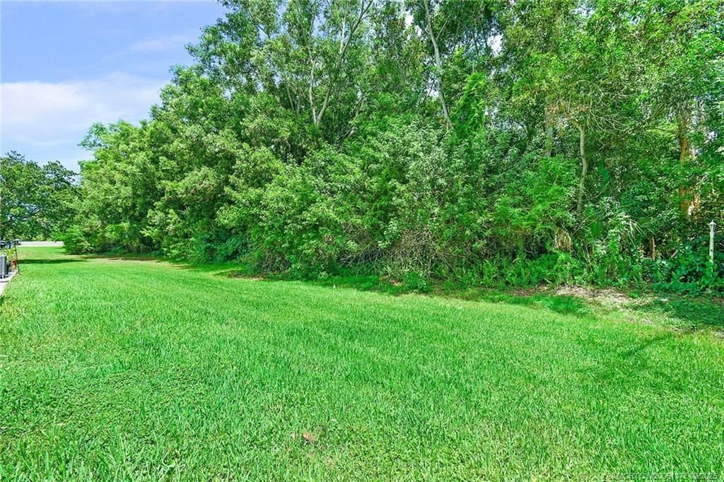 50 SW Blackburn Terrace, Unit 8, Stuart, FL 34997 Photo