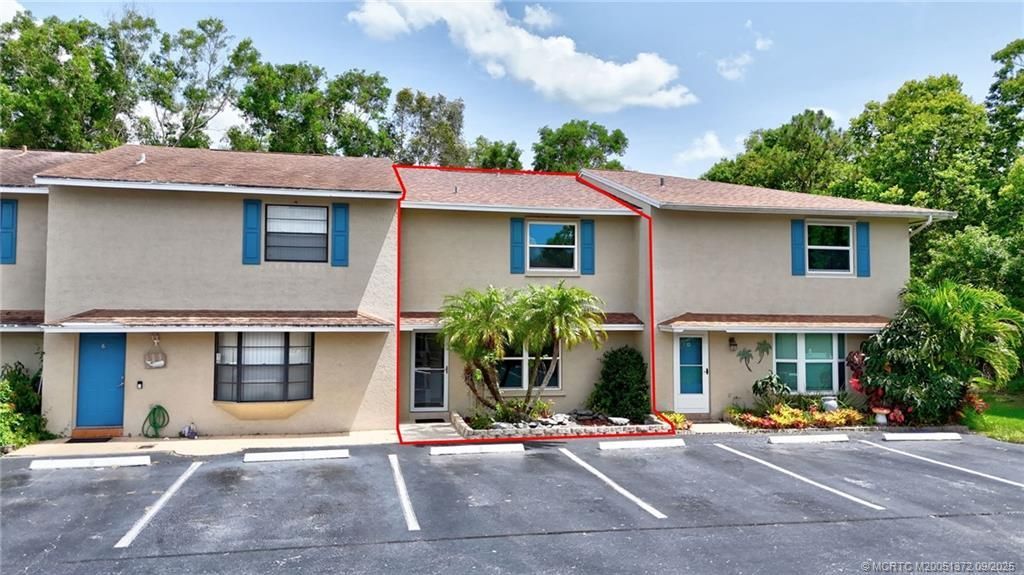 50 SW Blackburn Terrace, Unit 8, Stuart, FL 34997 Photo