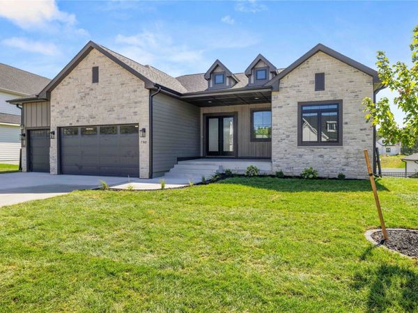790 Hamilton Road, Waukee, IA 50263
