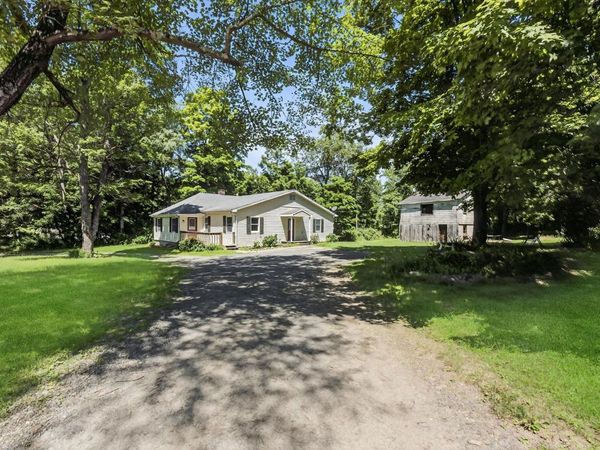 11 Tribune Lane, Red Hook, NY 12571