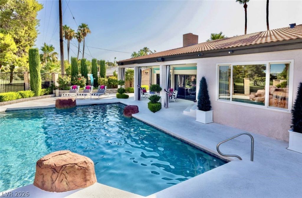 2030 Mohigan Way, Las Vegas, NV 89169 Main Photo