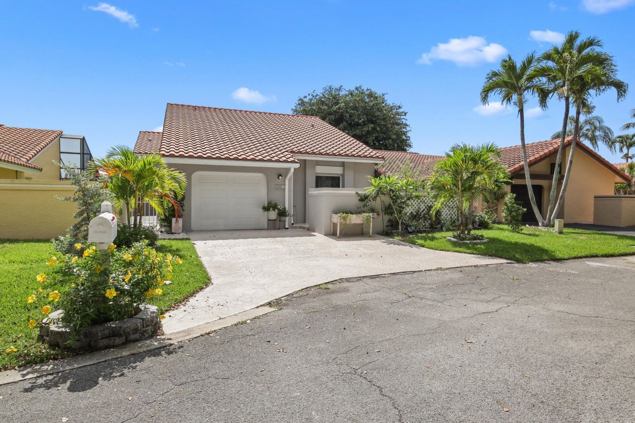 2021 NW 15th Place, Delray Beach, FL 33445 Photo