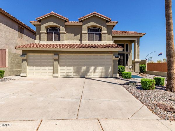 16049 S 10TH Place, Phoenix, AZ 85048