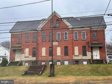 710 MAIN ST, SUGAR NOTCH, PA 18706