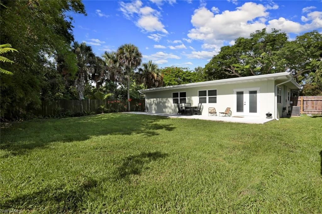 982 13th St N, Naples, FL 34102 Photo