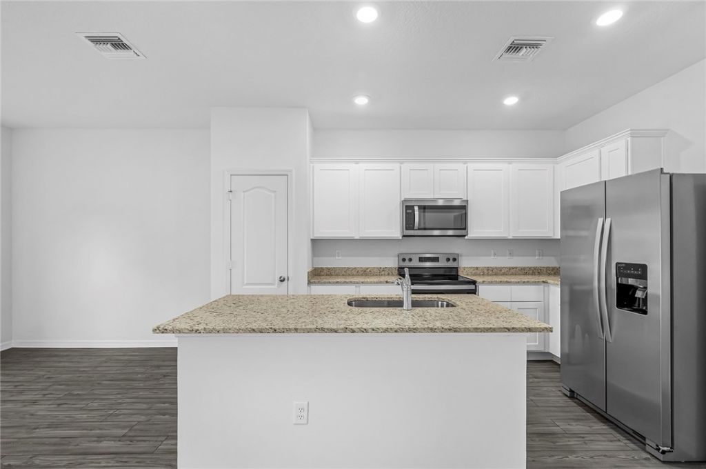 7945 105th Court, Vero Beach, FL 32967 Photo