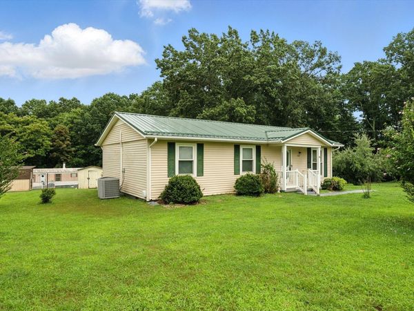 1130 DEEPWOODS RD, Hardy, VA 24101