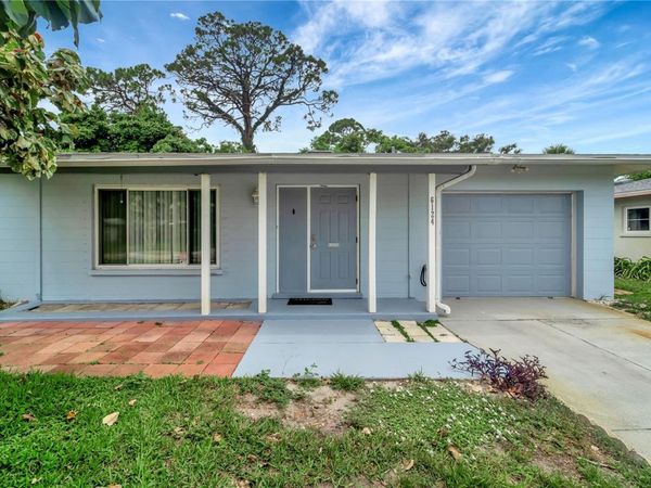 6124 DARTMOUTH DRIVE, BRADENTON, FL 34207