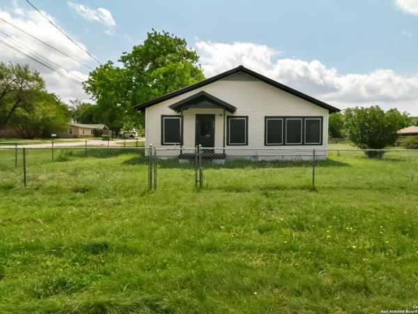 419 Avenue G, Marble Falls, TX 78654