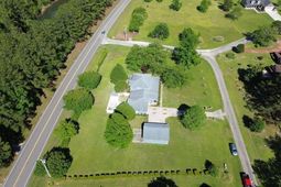 105 Richardson Dr. photo 4