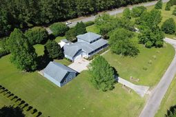 105 Richardson Dr. photo 4