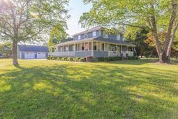 105 Richardson Dr. photo 4