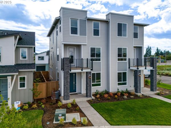 3664 SE 86th AVE, Hillsboro, OR 97123