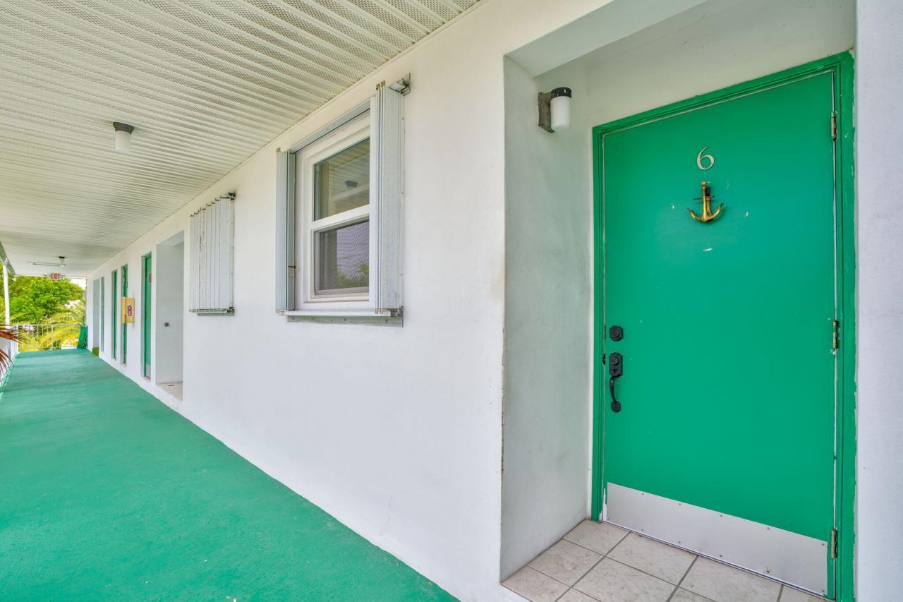 5301 Ocean Terrace, Unit 6, Marathon, FL 33050 Photo