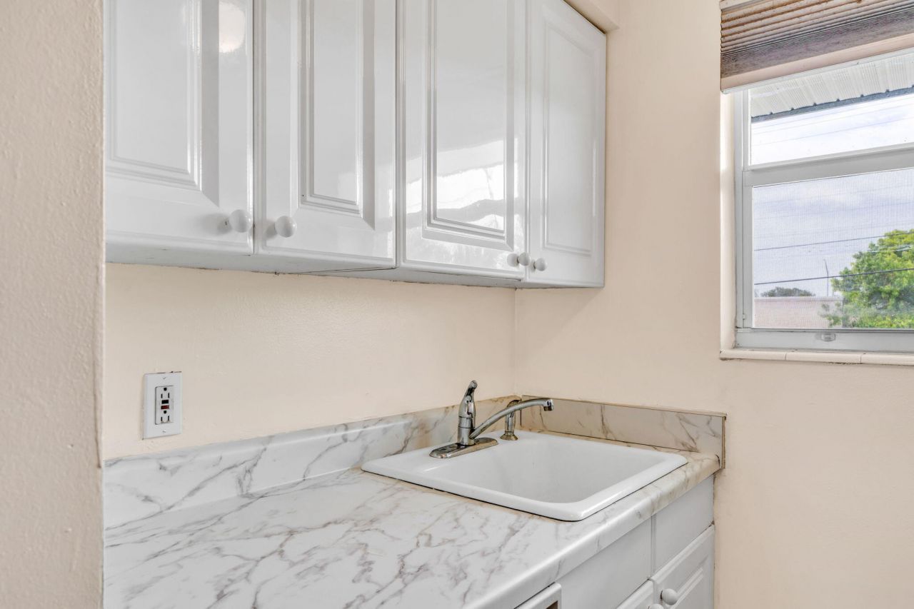 5301 Ocean Terrace, Unit 6, Marathon, FL 33050 Photo