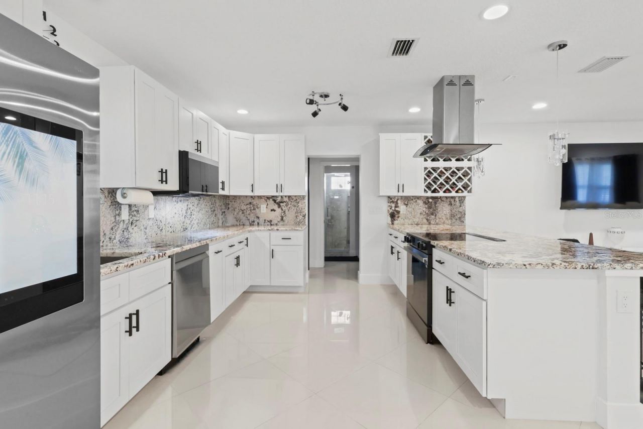 6917 22nd Street W, Bradenton, FL 34207 Photo
