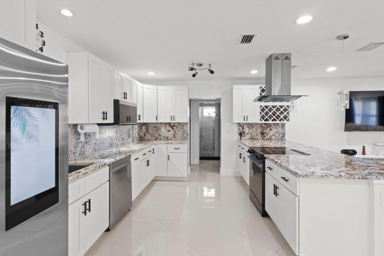 6917 22nd Street W, Bradenton, FL 34207 Photo