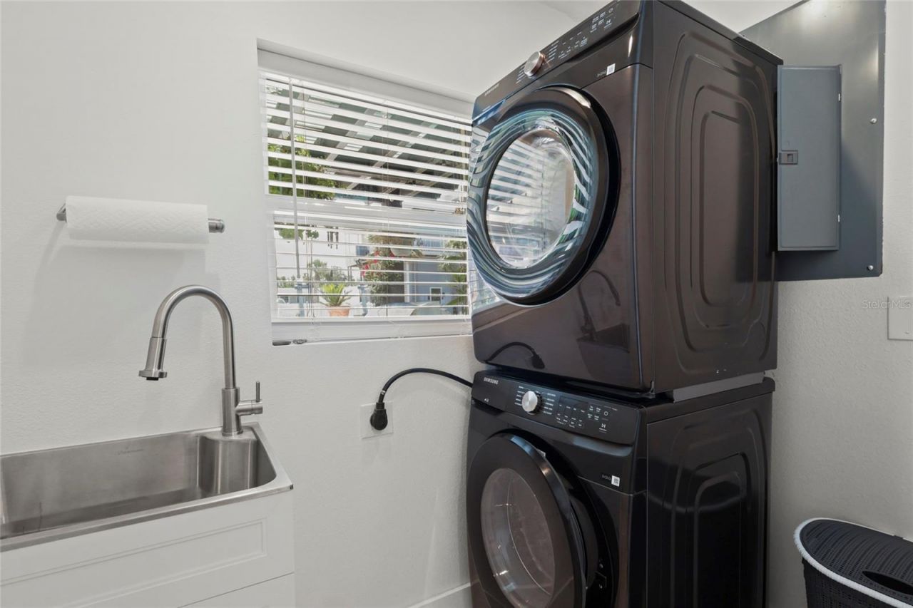 6917 22nd Street W, Bradenton, FL 34207 Photo