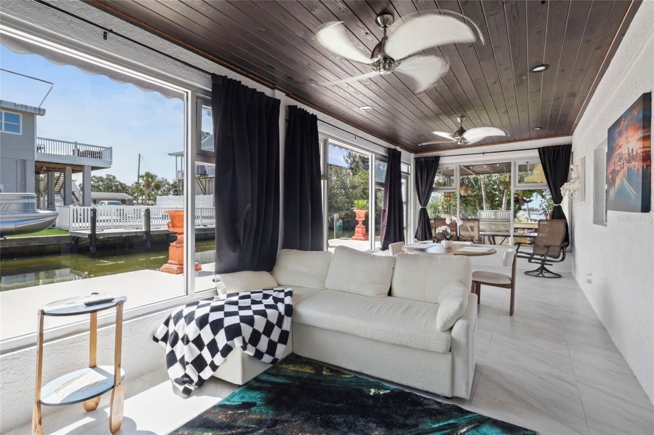 6917 22nd Street W, Bradenton, FL 34207 Photo