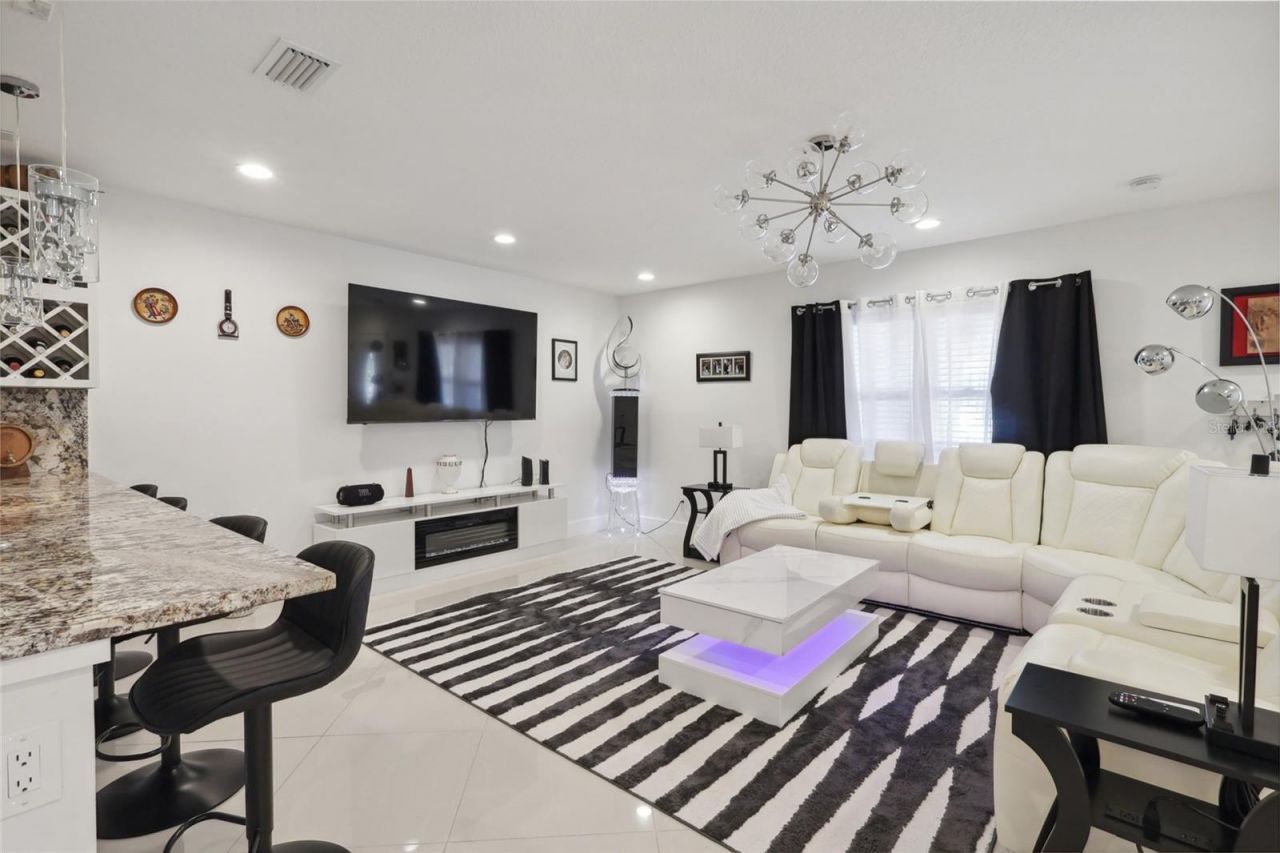 6917 22nd Street W, Bradenton, FL 34207 Photo