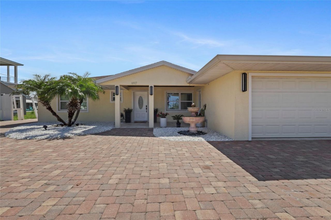6917 22nd Street W, Bradenton, FL 34207 Photo