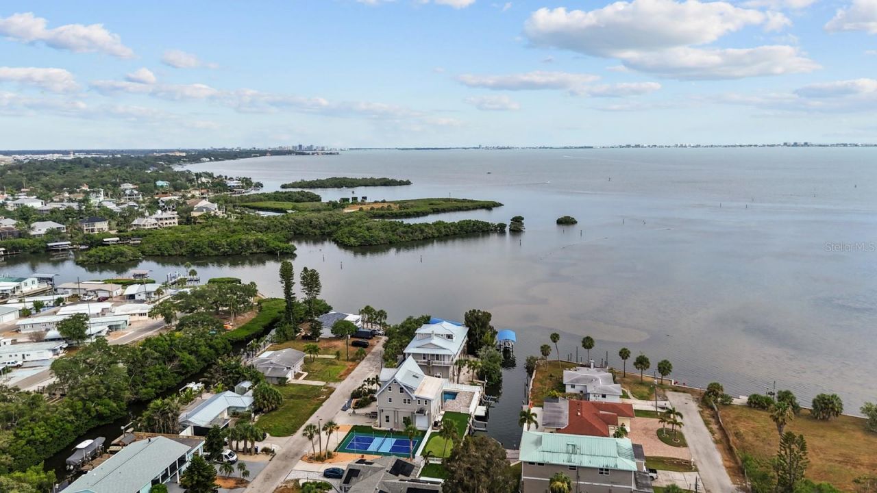 6917 22nd Street W, Bradenton, FL 34207 Photo