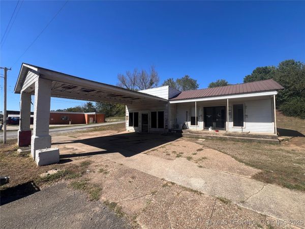 2429 State Hwy 31, McCurtain, OK 74944