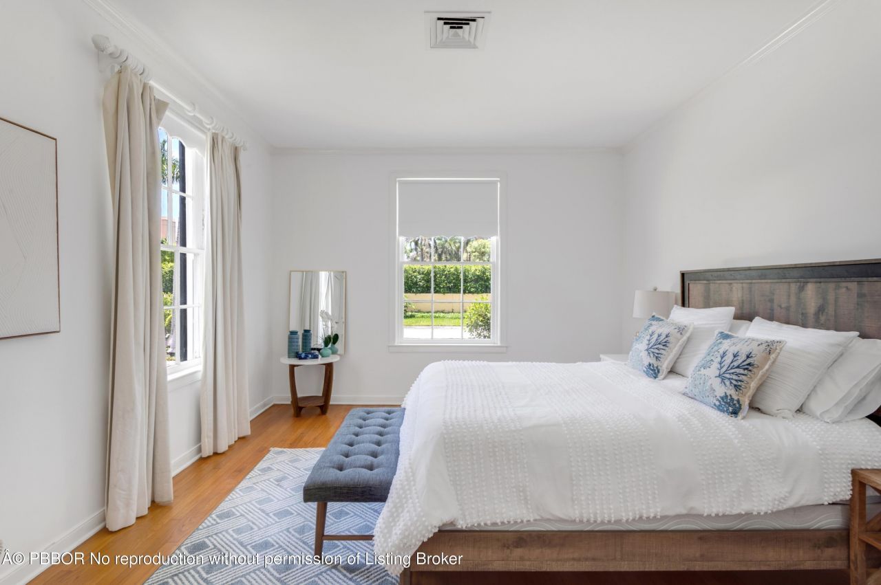 145 Clarendon Avenue, Palm Beach, FL 33480 Photo